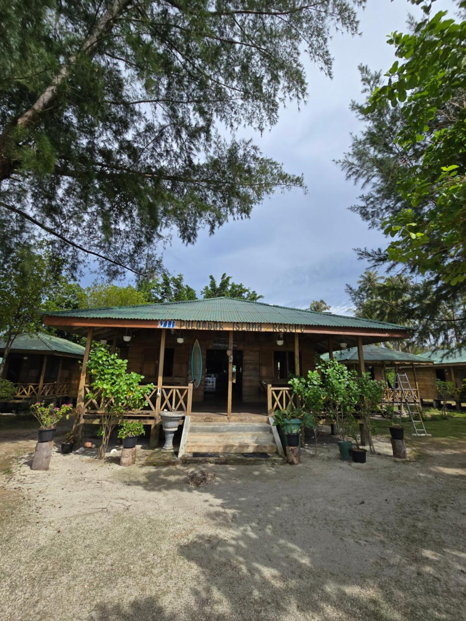 Mb Palambak Island Resort Pulau Banyak Aceh Singkil Pulau Palambakbesar Exterior photo