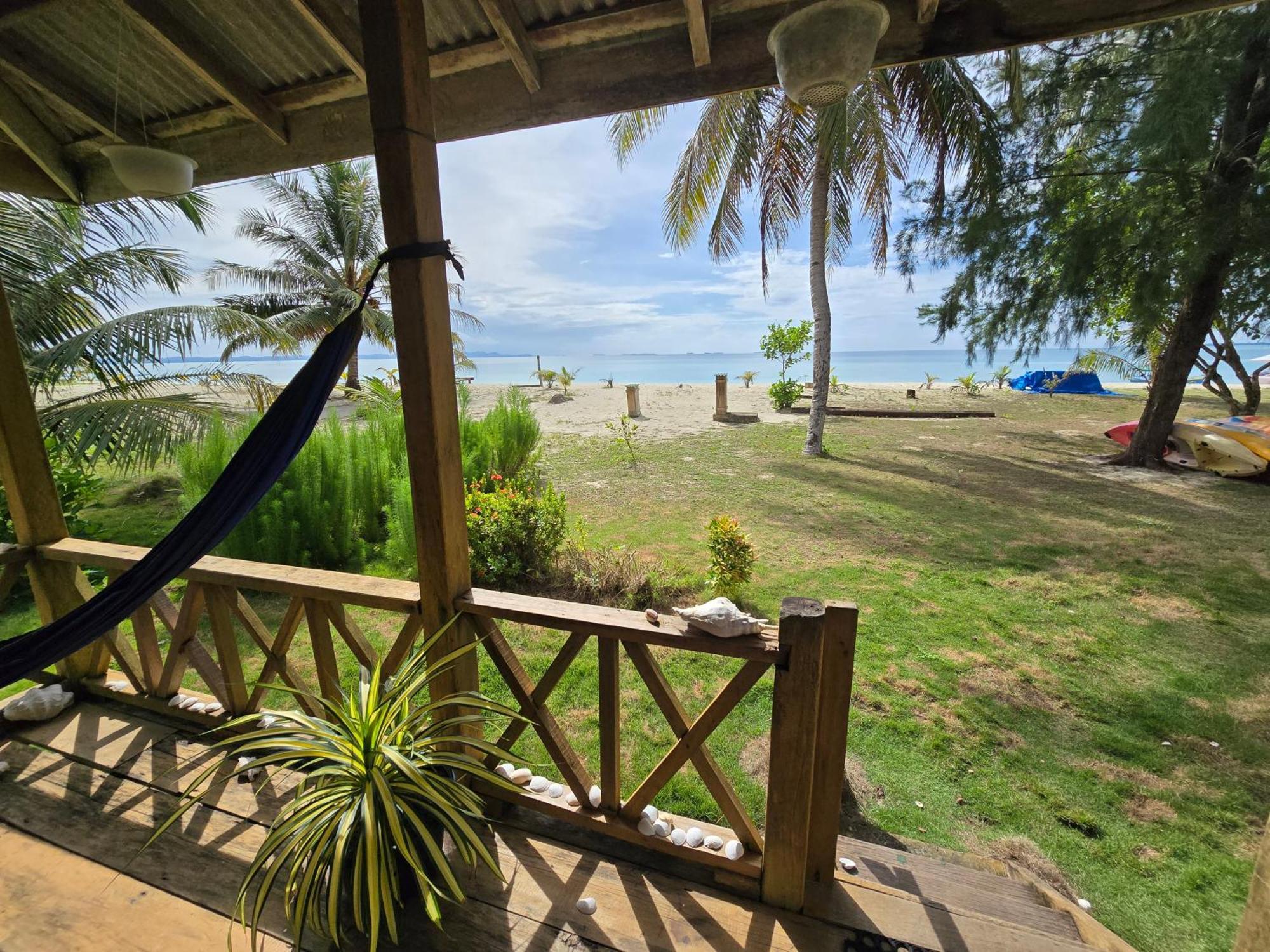 Mb Palambak Island Resort Pulau Banyak Aceh Singkil Pulau Palambakbesar Exterior photo